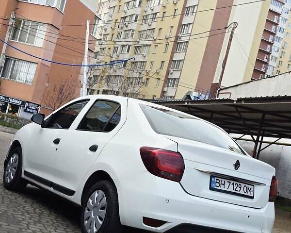 Белый Рено Логан, объемом двигателя 1.46 л и пробегом 290 тыс. км за 4499 $, фото 9 на Automoto.ua