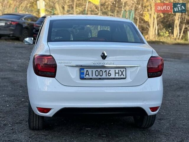 Рено Логан 2019 у Хмельницькому на Automoto.ua Білий Рено Логан, об'ємом двигуна 0.9 л та пробігом 86 тис. км за 5999 $, фото 4 на Automoto.ua