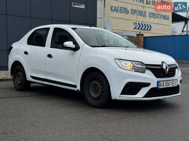 Белый Рено Логан, объемом двигателя 1 л и пробегом 167 тыс. км за 3700 $, фото 1 на Automoto.ua