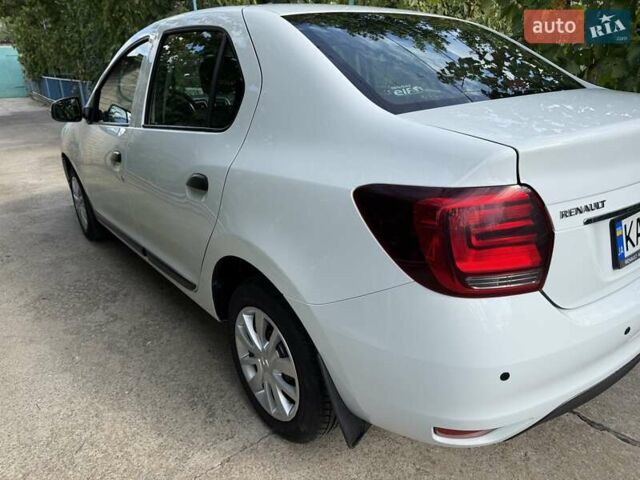 Белый Рено Логан, объемом двигателя 1 л и пробегом 81 тыс. км за 7450 $, фото 3 на Automoto.ua
