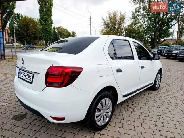 Белый Рено Логан, объемом двигателя 1 л и пробегом 130 тыс. км за 5750 $, фото 5 на Automoto.ua