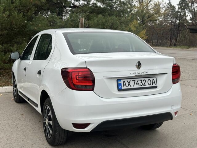 Белый Рено Логан, объемом двигателя 1 л и пробегом 242 тыс. км за 4500 $, фото 6 на Automoto.ua