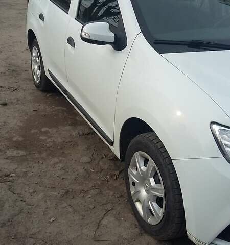 Білий Рено Логан, об'ємом двигуна 1 л та пробігом 162 тис. км за 5500 $, фото 1 на Automoto.ua
