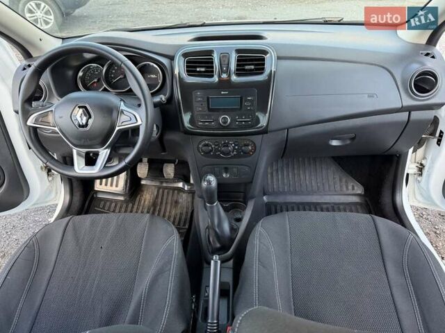 Рено Логан 2019 у Хмельницькому на Automoto.ua Білий Рено Логан, об'ємом двигуна 0.9 л та пробігом 86 тис. км за 5999 $, фото 36 на Automoto.ua