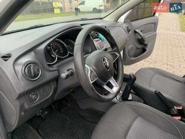 Белый Рено Логан, объемом двигателя 1 л и пробегом 280 тыс. км за 4999 $, фото 13 на Automoto.ua