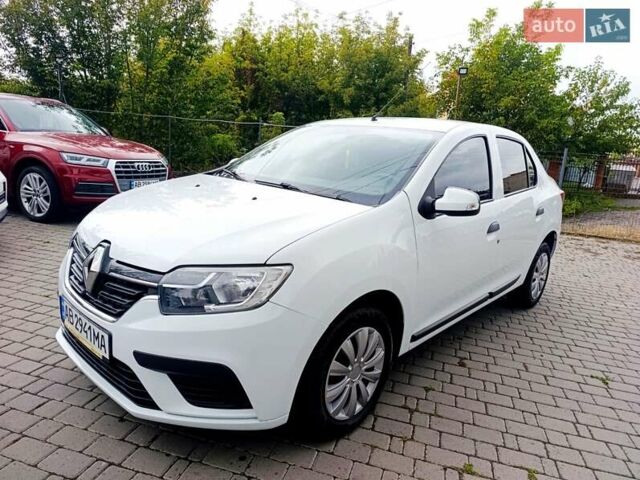 Белый Рено Логан, объемом двигателя 1 л и пробегом 130 тыс. км за 5750 $, фото 4 на Automoto.ua