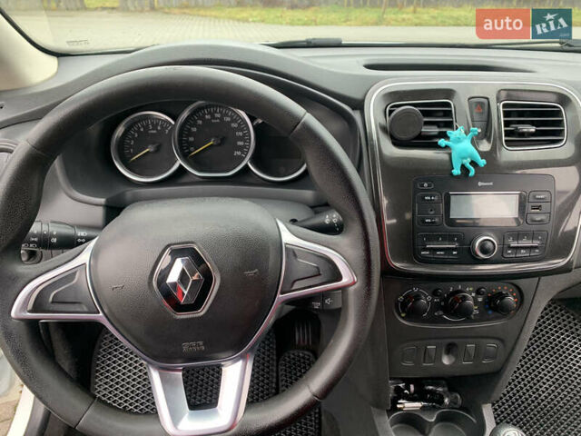 Белый Рено Логан, объемом двигателя 1 л и пробегом 280 тыс. км за 4999 $, фото 17 на Automoto.ua