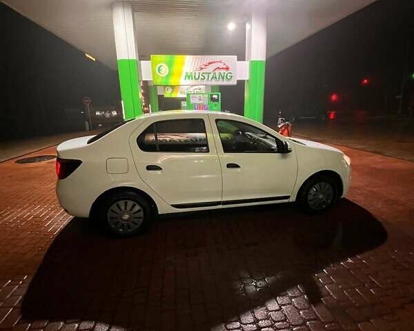 Білий Рено Логан, об'ємом двигуна 1 л та пробігом 196 тис. км за 5000 $, фото 5 на Automoto.ua