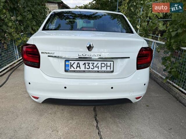 Белый Рено Логан, объемом двигателя 1 л и пробегом 81 тыс. км за 7450 $, фото 4 на Automoto.ua