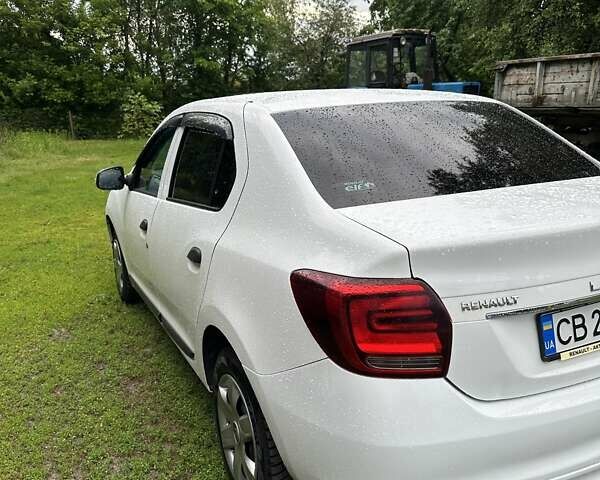 Белый Рено Логан, объемом двигателя 1.46 л и пробегом 102 тыс. км за 8000 $, фото 3 на Automoto.ua