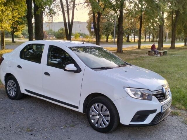 Білий Рено Логан, об'ємом двигуна 1 л та пробігом 184 тис. км за 5200 $, фото 3 на Automoto.ua