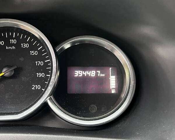 Білий Рено Логан, об'ємом двигуна 1 л та пробігом 394 тис. км за 3400 $, фото 5 на Automoto.ua