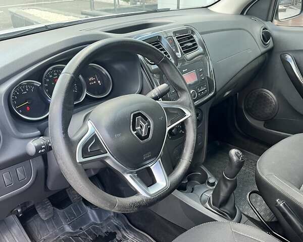 Білий Рено Логан, об'ємом двигуна 1 л та пробігом 103 тис. км за 7113 $, фото 14 на Automoto.ua