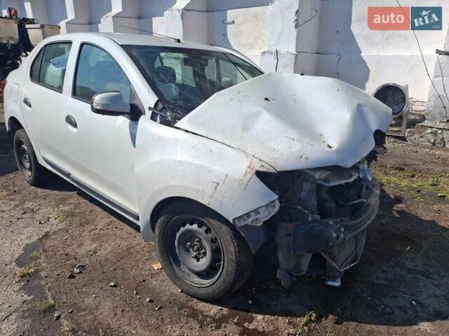 Білий Рено Логан, об'ємом двигуна 1.46 л та пробігом 230 тис. км за 3300 $, фото 1 на Automoto.ua