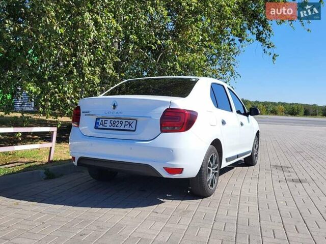 Білий Рено Логан, об'ємом двигуна 1 л та пробігом 114 тис. км за 7800 $, фото 6 на Automoto.ua