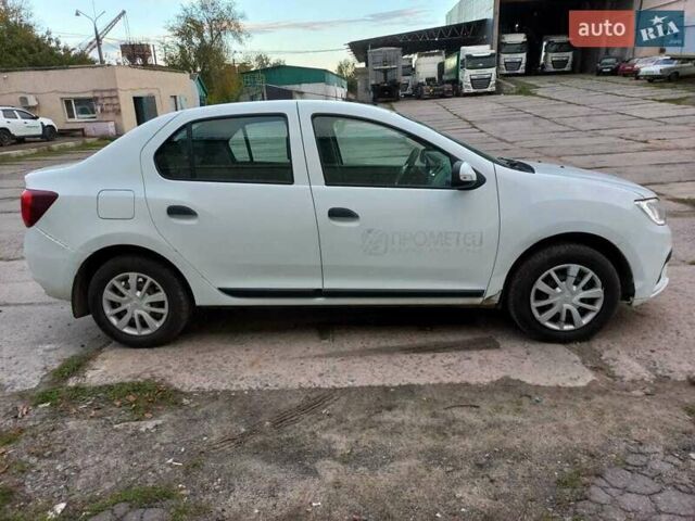 Рено Логан 2019 у Миколаєві на Automoto.ua Білий Рено Логан, об'ємом двигуна 1.46 л та пробігом 236 тис. км за 5900 $, фото 2 на Automoto.ua