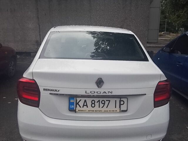 Белый Рено Логан, объемом двигателя 1 л и пробегом 55 тыс. км за 7900 $, фото 7 на Automoto.ua