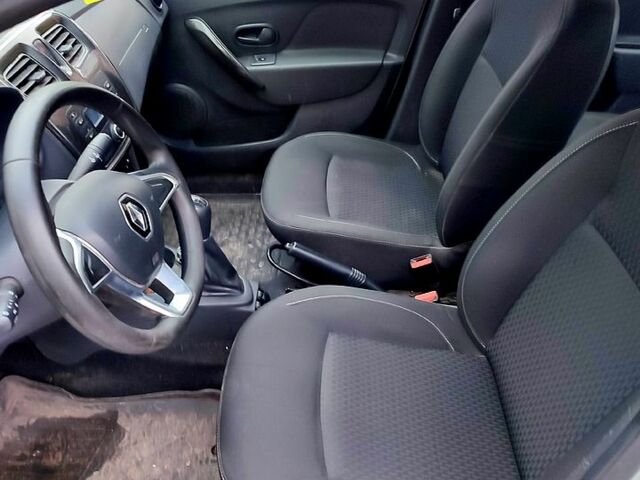 Білий Рено Логан, об'ємом двигуна 1 л та пробігом 180 тис. км за 4299 $, фото 3 на Automoto.ua