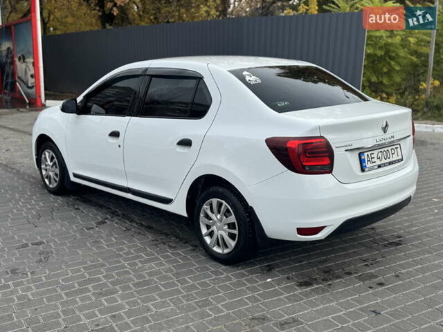 Рено Логан 2019 у Дніпро (Дніпропетровську) на Automoto.ua Білий Рено Логан, об'ємом двигуна 1 л та пробігом 205 тис. км за 5700 $, фото 1 на Automoto.ua
