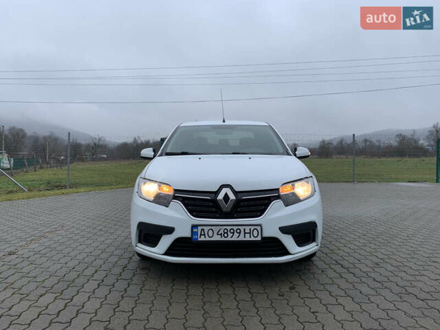 Белый Рено Логан, объемом двигателя 1 л и пробегом 280 тыс. км за 4999 $, фото 1 на Automoto.ua
