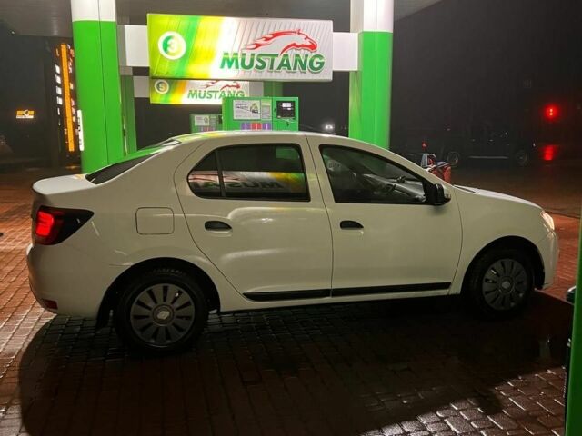 Белый Рено Логан, объемом двигателя 1 л и пробегом 196 тыс. км за 5000 $, фото 4 на Automoto.ua