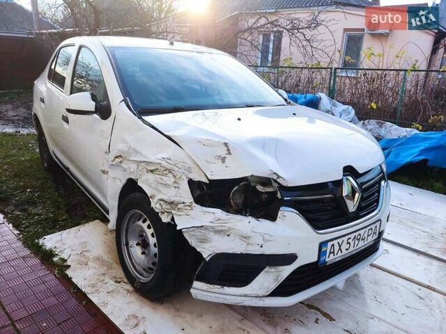 Білий Рено Логан, об'ємом двигуна 1.46 л та пробігом 118 тис. км за 3600 $, фото 3 на Automoto.ua