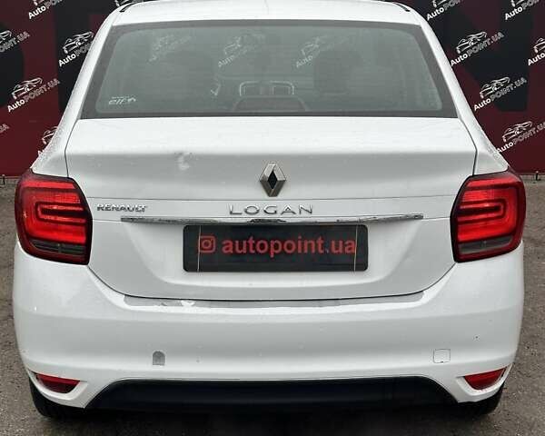 Белый Рено Логан, объемом двигателя 1 л и пробегом 194 тыс. км за 5500 $, фото 8 на Automoto.ua