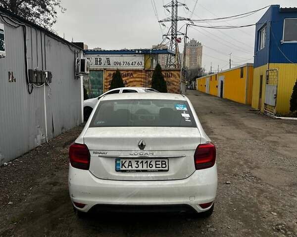 Белый Рено Логан, объемом двигателя 0.9 л и пробегом 334 тыс. км за 3400 $, фото 6 на Automoto.ua
