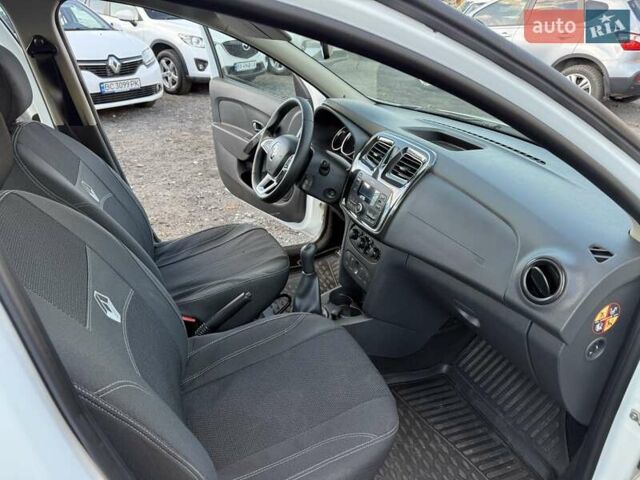 Рено Логан 2019 у Хмельницькому на Automoto.ua Білий Рено Логан, об'ємом двигуна 0.9 л та пробігом 86 тис. км за 5999 $, фото 27 на Automoto.ua