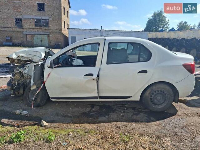 Білий Рено Логан, об'ємом двигуна 1.46 л та пробігом 230 тис. км за 3300 $, фото 2 на Automoto.ua