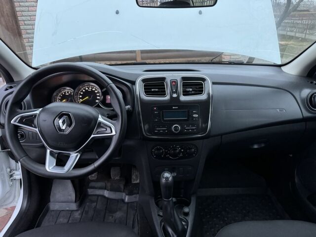 Білий Рено Логан, об'ємом двигуна 1 л та пробігом 130 тис. км за 4899 $, фото 10 на Automoto.ua