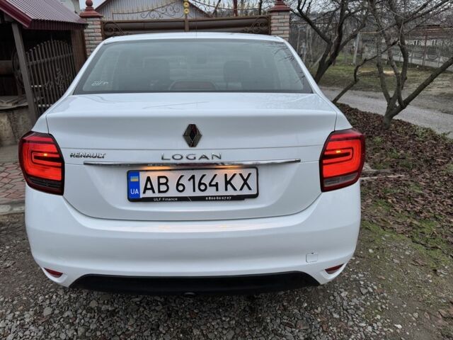 Білий Рено Логан, об'ємом двигуна 1 л та пробігом 130 тис. км за 4899 $, фото 2 на Automoto.ua