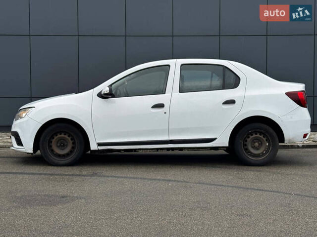 Білий Рено Логан, об'ємом двигуна 1.2 л та пробігом 190 тис. км за 3800 $, фото 7 на Automoto.ua