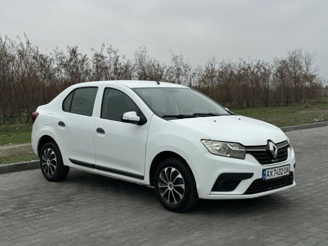 Белый Рено Логан, объемом двигателя 1 л и пробегом 242 тыс. км за 4500 $, фото 4 на Automoto.ua
