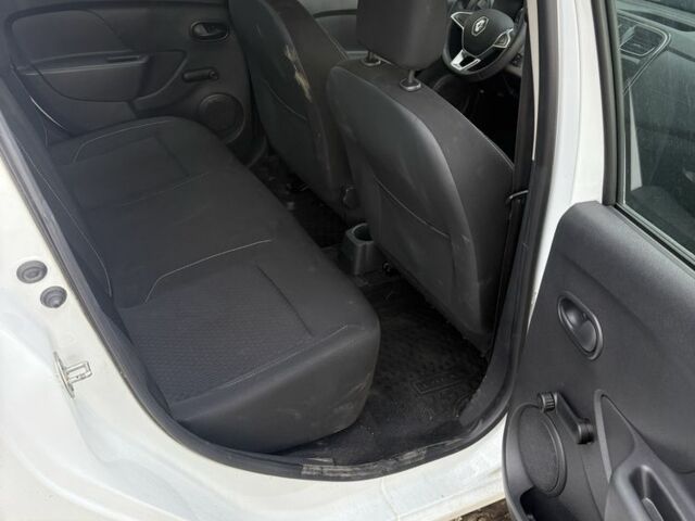 Білий Рено Логан, об'ємом двигуна 0 л та пробігом 90 тис. км за 6999 $, фото 14 на Automoto.ua