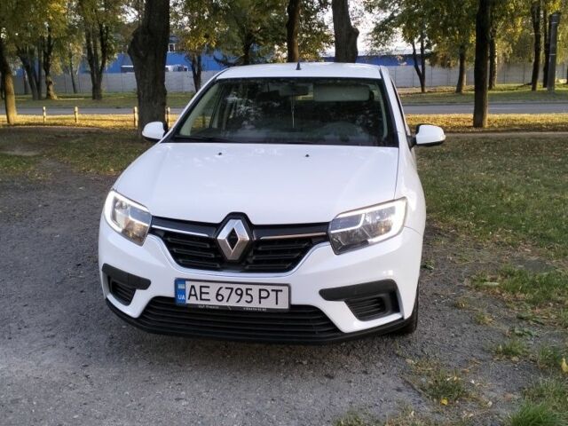 Білий Рено Логан, об'ємом двигуна 1 л та пробігом 184 тис. км за 5200 $, фото 2 на Automoto.ua