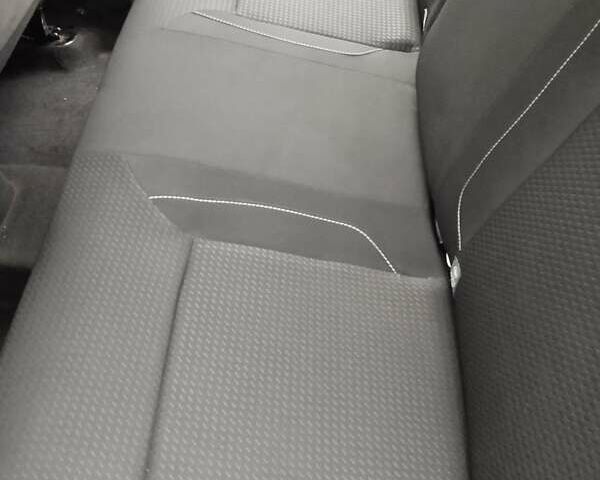 Білий Рено Логан, об'ємом двигуна 1.46 л та пробігом 124 тис. км за 8499 $, фото 15 на Automoto.ua