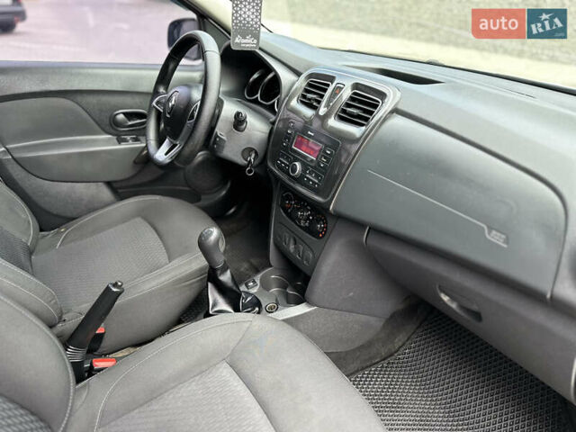 Білий Рено Логан, об'ємом двигуна 1 л та пробігом 189 тис. км за 4999 $, фото 57 на Automoto.ua