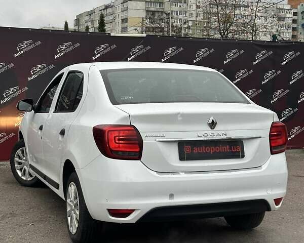 Белый Рено Логан, объемом двигателя 1 л и пробегом 194 тыс. км за 5500 $, фото 7 на Automoto.ua