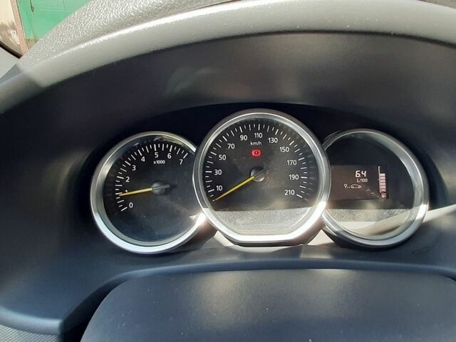 Белый Рено Логан, объемом двигателя 1 л и пробегом 58 тыс. км за 7500 $, фото 10 на Automoto.ua