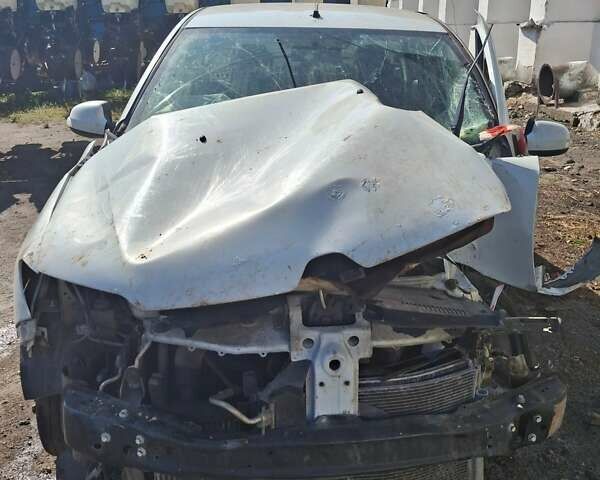 Білий Рено Логан, об'ємом двигуна 1.46 л та пробігом 230 тис. км за 3300 $, фото 8 на Automoto.ua