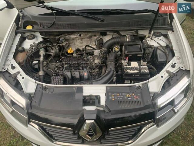 Белый Рено Логан, объемом двигателя 1 л и пробегом 156 тыс. км за 6700 $, фото 6 на Automoto.ua