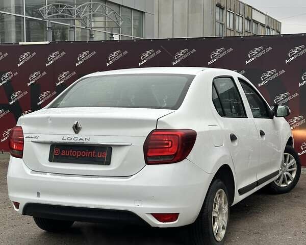 Белый Рено Логан, объемом двигателя 1 л и пробегом 194 тыс. км за 5500 $, фото 6 на Automoto.ua