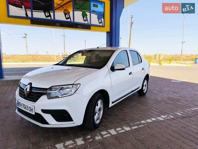 Белый Рено Логан, объемом двигателя 1 л и пробегом 258 тыс. км за 5300 $, фото 9 на Automoto.ua