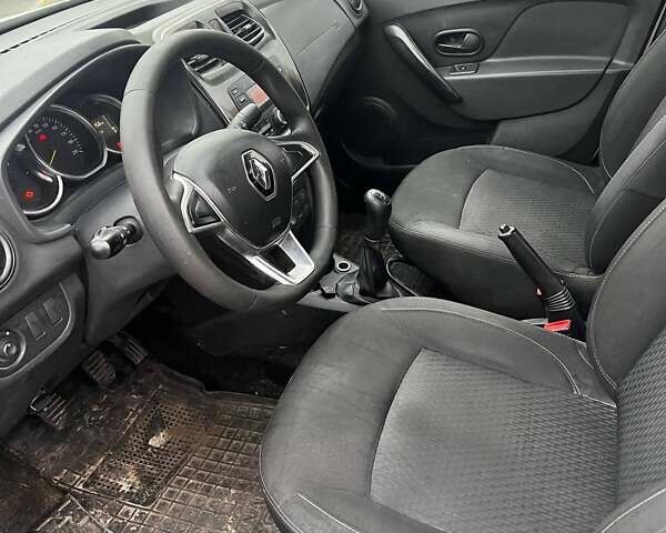 Білий Рено Логан, об'ємом двигуна 0.9 л та пробігом 316 тис. км за 3400 $, фото 2 на Automoto.ua