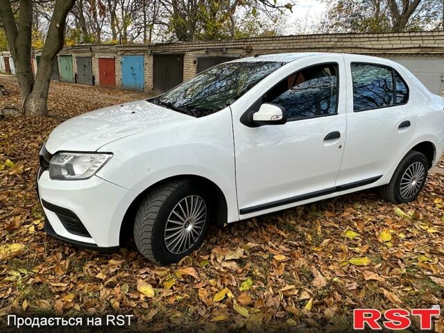 Белый Рено Логан, объемом двигателя 1.5 л и пробегом 180 тыс. км за 6300 $, фото 6 на Automoto.ua