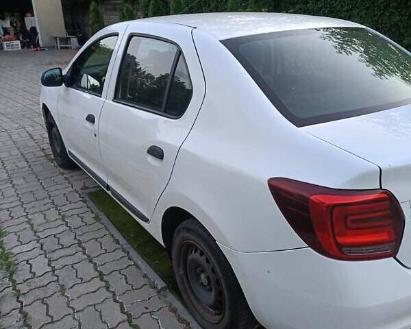 Белый Рено Логан, объемом двигателя 1 л и пробегом 199 тыс. км за 6000 $, фото 11 на Automoto.ua