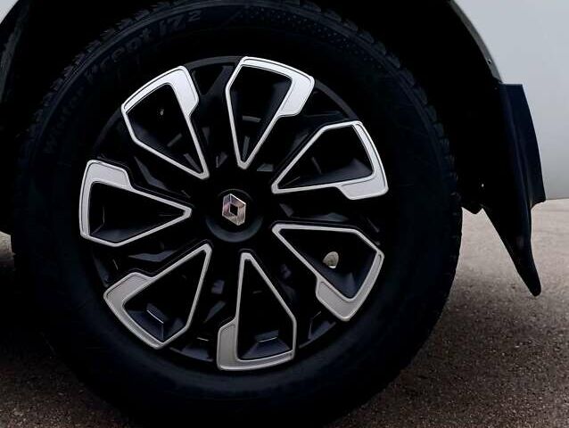 Белый Рено Логан, объемом двигателя 1.5 л и пробегом 150 тыс. км за 9150 $, фото 22 на Automoto.ua