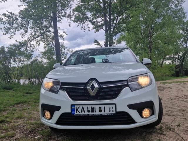 Белый Рено Логан, объемом двигателя 1.5 л и пробегом 172 тыс. км за 8200 $, фото 6 на Automoto.ua