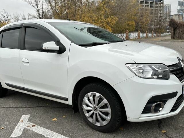 Білий Рено Логан, об'ємом двигуна 1.5 л та пробігом 128 тис. км за 7999 $, фото 4 на Automoto.ua